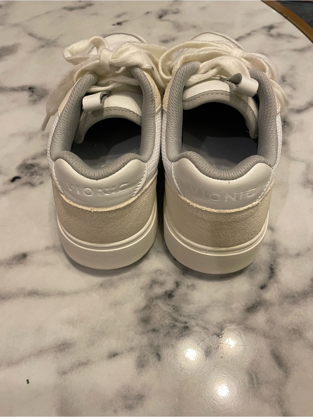 Vionic Women's Low-Top Sneakers in White and Cream - Picture 5 of 8